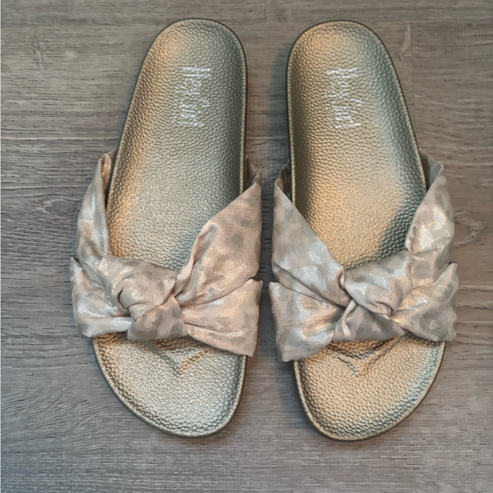 ❤️NEW+PRETTY GOLD/LEOPARD PRINT SLIDE SIZE~9